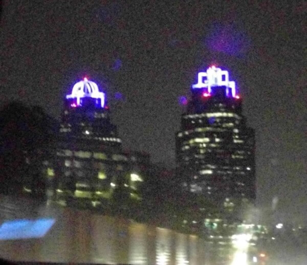 prince tributes king and queen building